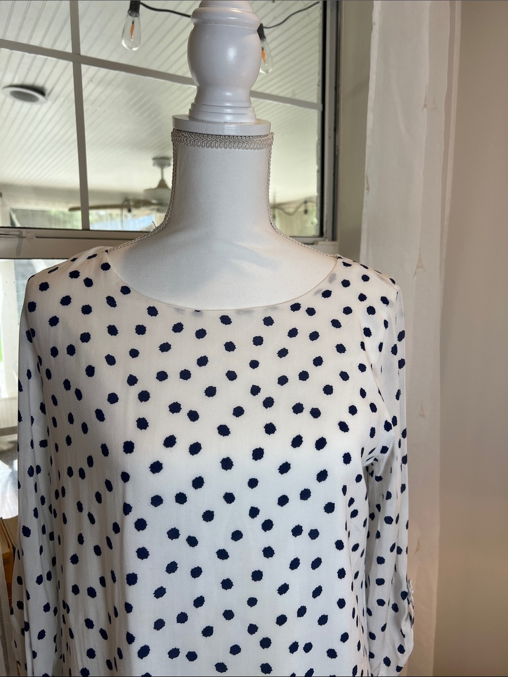 C White Long-Sleeve Polka Dot Shift Dress with navy blue  Dots size medium. - Picture 2 of 7